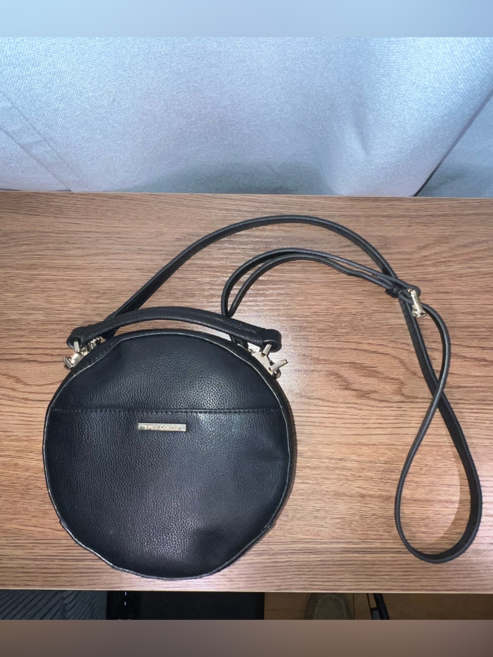 Black Convertible Leather Crossbody Bag Removable Strap Classic Minimal Purse - Picture 3 of 6